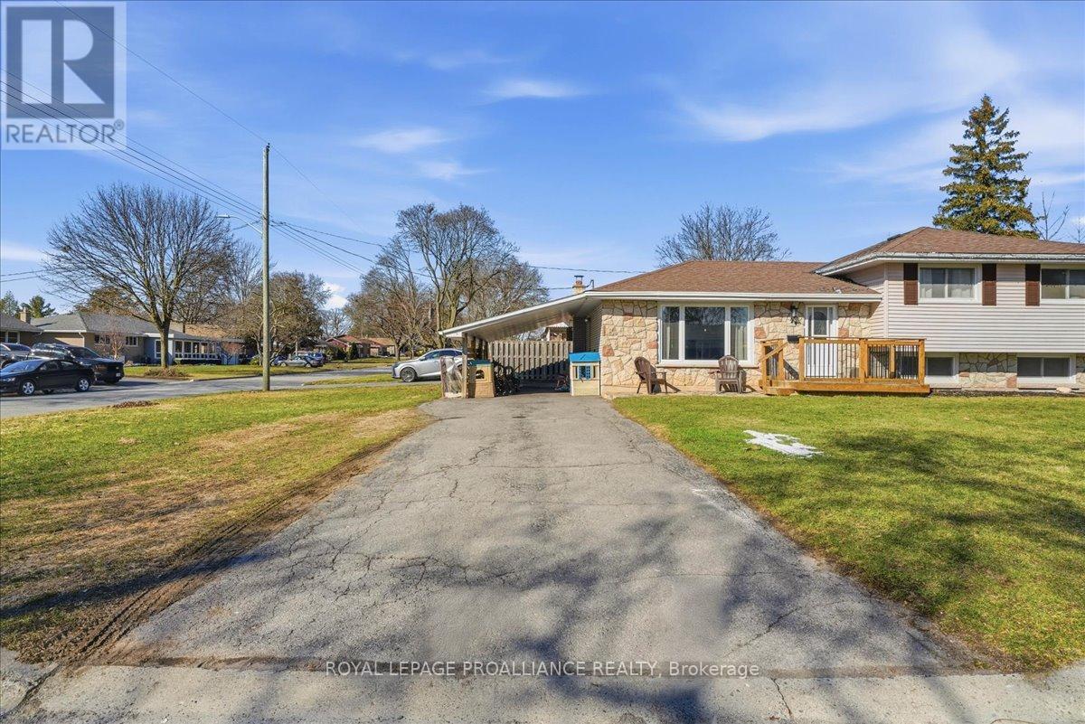 24 Melrose Crescent, Belleville, Ontario  K8N 1X9 - Photo 4 - X12977180