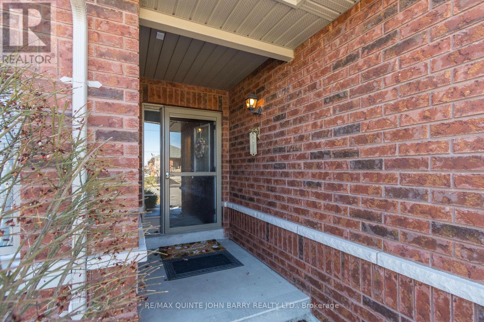 32 White Hart Lane, Trent Hills, Ontario  K0L 1Y0 - Photo 2 - X12977188