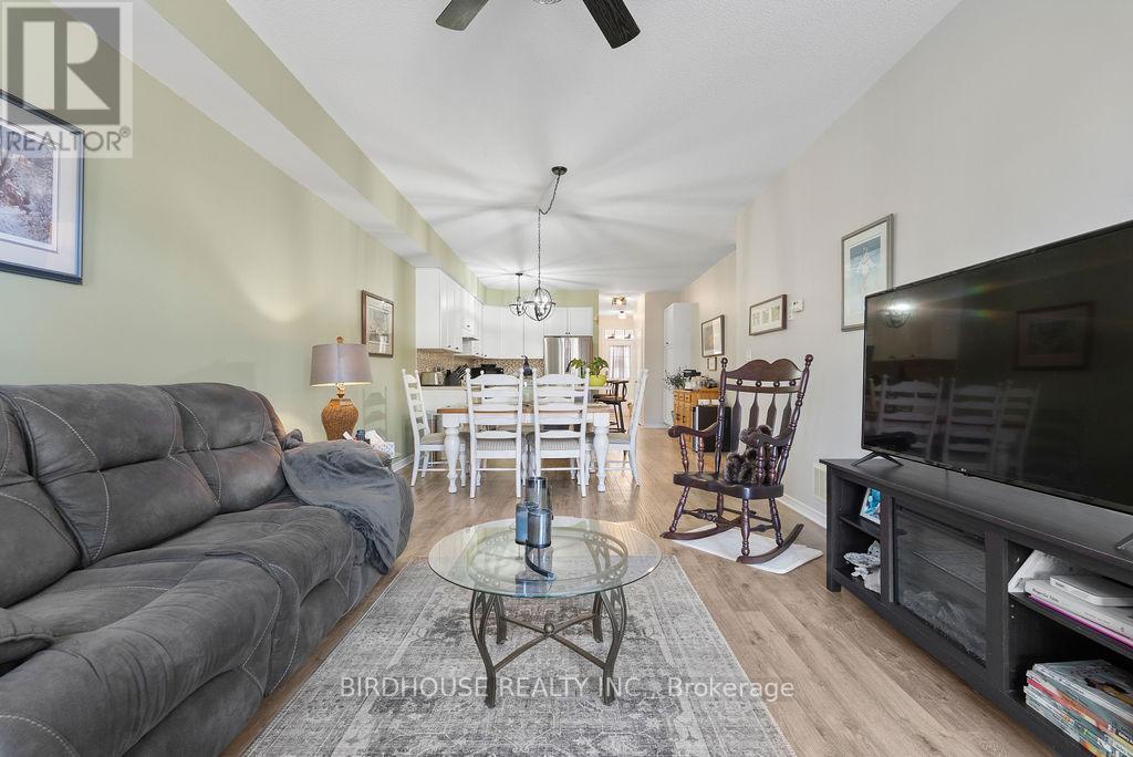 8 Deacon Crescent, Kawartha Lakes, Ontario  K9V 0L4 - Photo 11 - X12977224