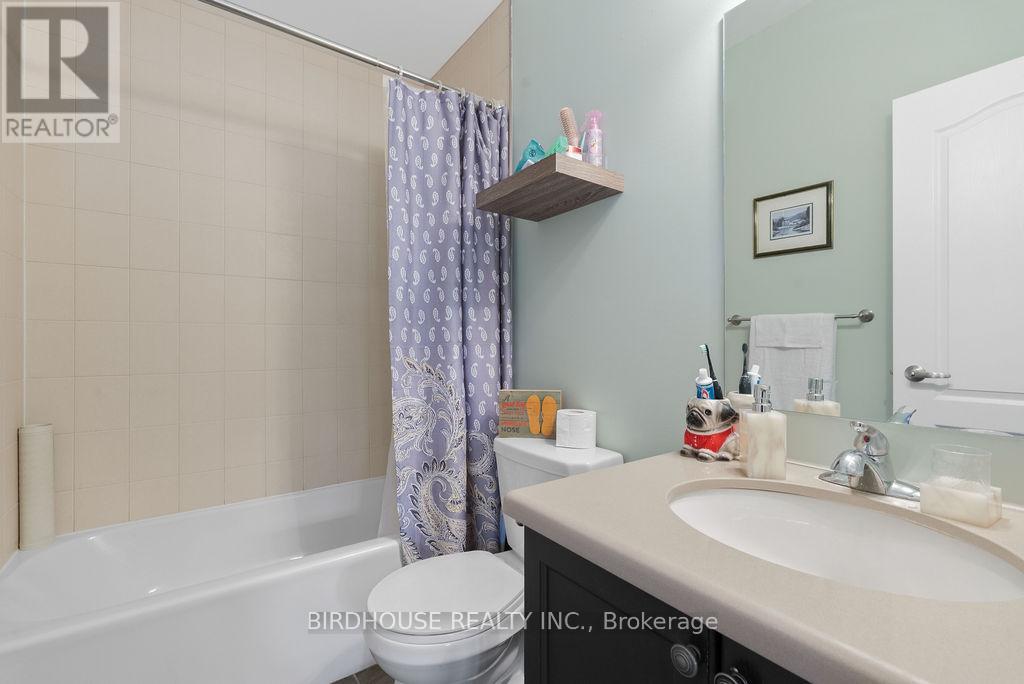 8 Deacon Crescent, Kawartha Lakes, Ontario  K9V 0L4 - Photo 13 - X12977224