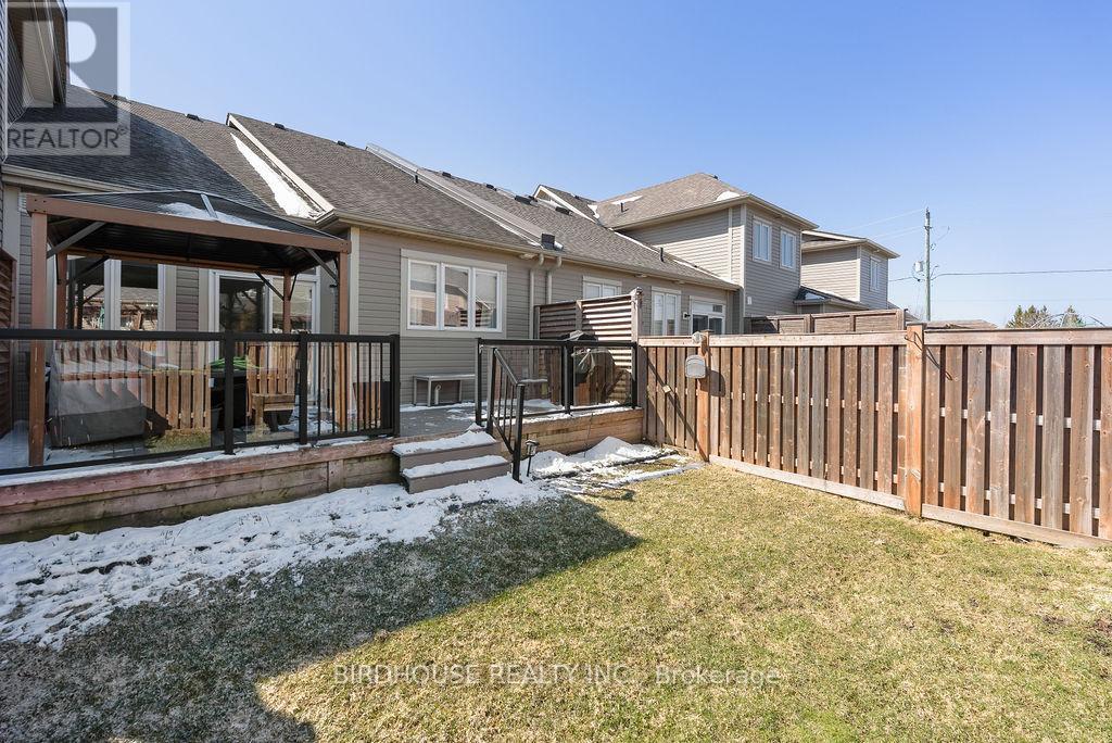 8 Deacon Crescent, Kawartha Lakes, Ontario  K9V 0L4 - Photo 26 - X12977224