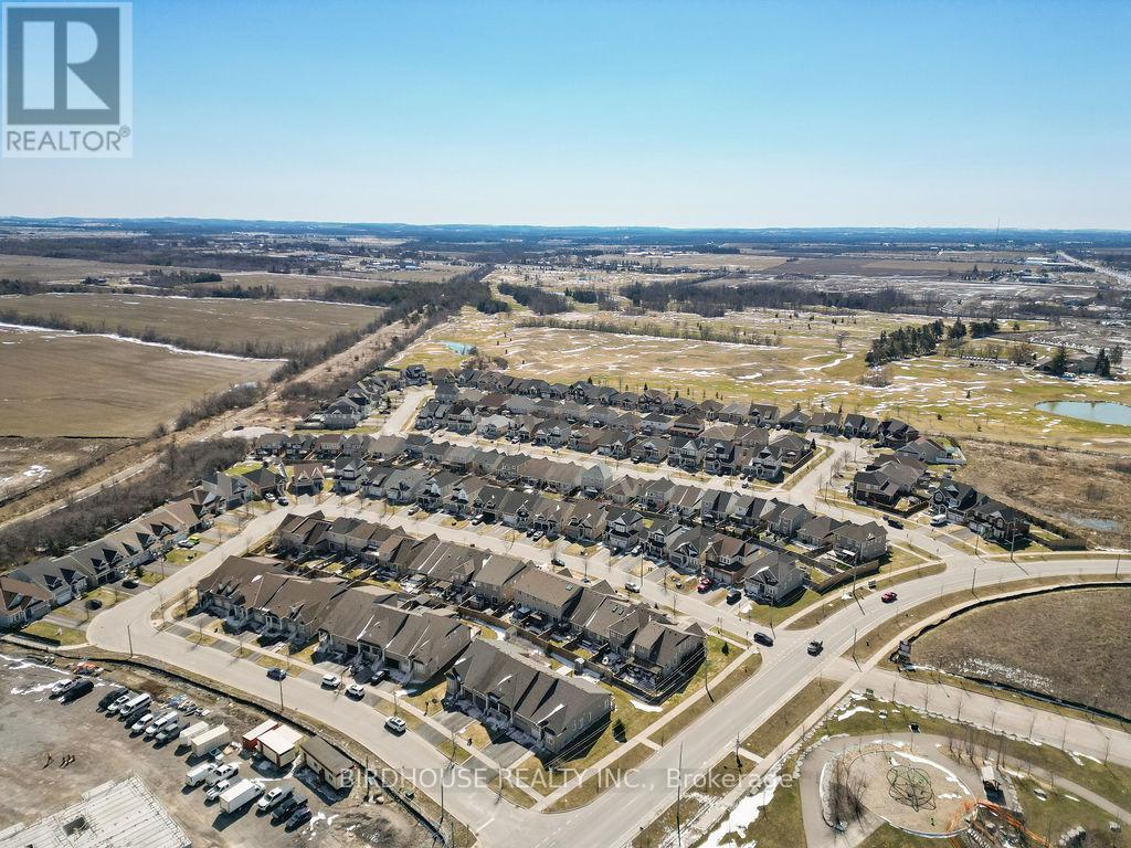 8 Deacon Crescent, Kawartha Lakes, Ontario  K9V 0L4 - Photo 35 - X12977224