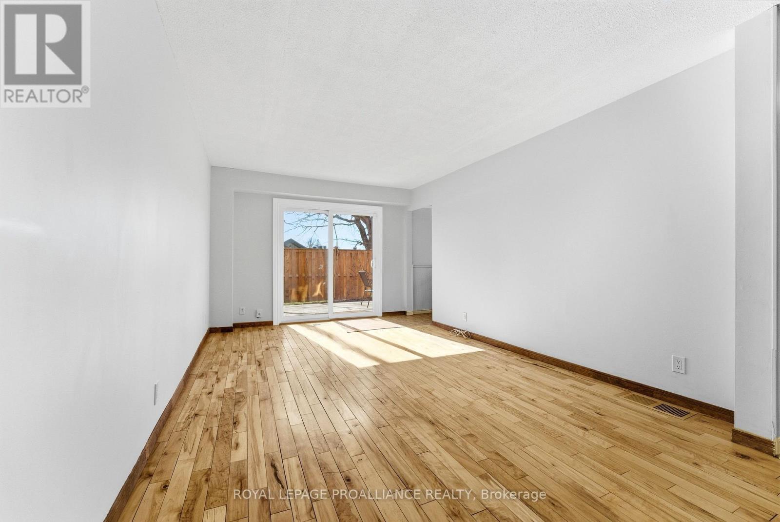 G - 168g Singleton Drive, Belleville, Ontario K8N 5H4 - Photo 11 - X12977288