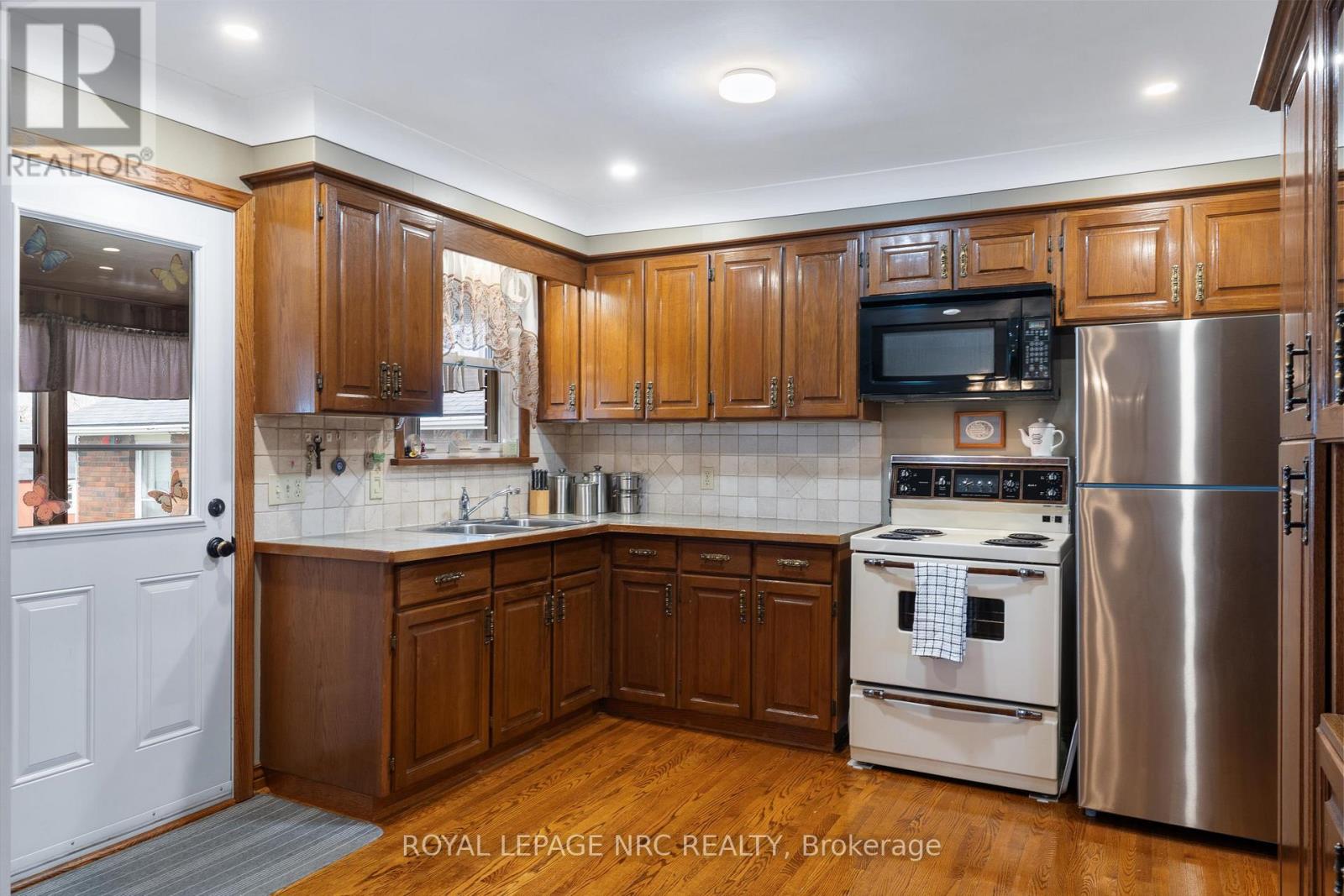 4010 Miller Avenue, Lincoln, Ontario  L0R 2C0 - Photo 9 - X12977184