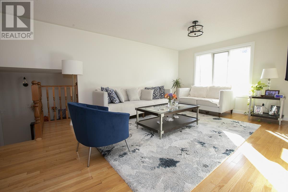 856 Pine St, Sault Ste. Marie, Ontario  P6B 3G3 - Photo 15 - SM260037