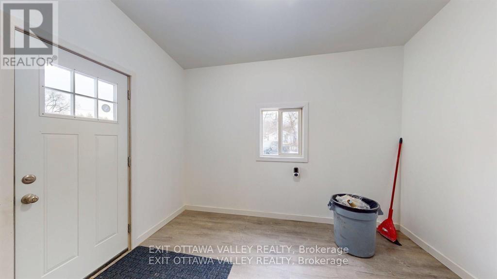 216 Mary Street, Pembroke, Ontario  K8A 5V8 - Photo 18 - X12977290