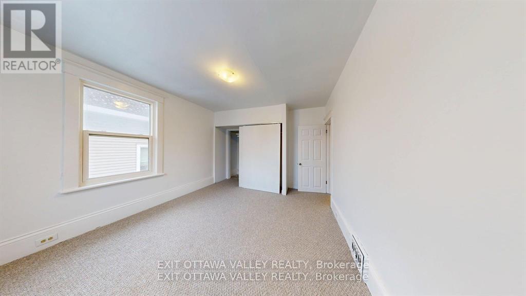 216 Mary Street, Pembroke, Ontario  K8A 5V8 - Photo 21 - X12977290