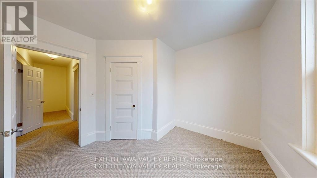 216 Mary Street, Pembroke, Ontario  K8A 5V8 - Photo 27 - X12977290