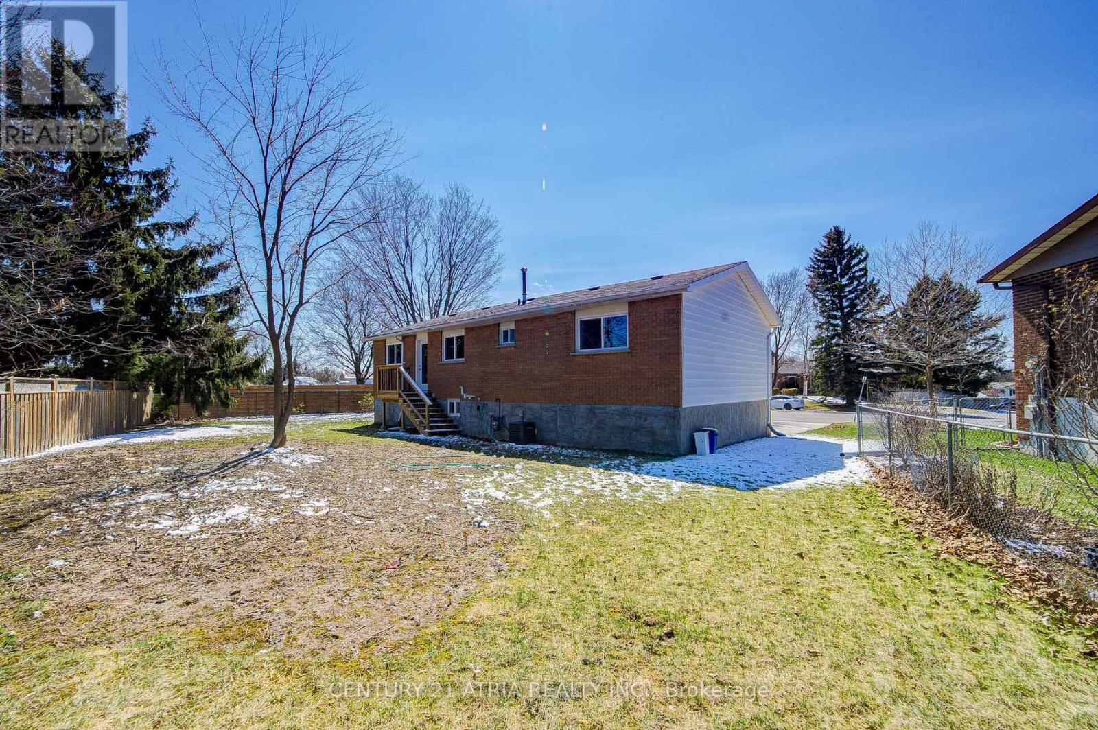 31 Sir Caradoc Place, Markham, Ontario  L3P 2X5 - Photo 35 - N12956928