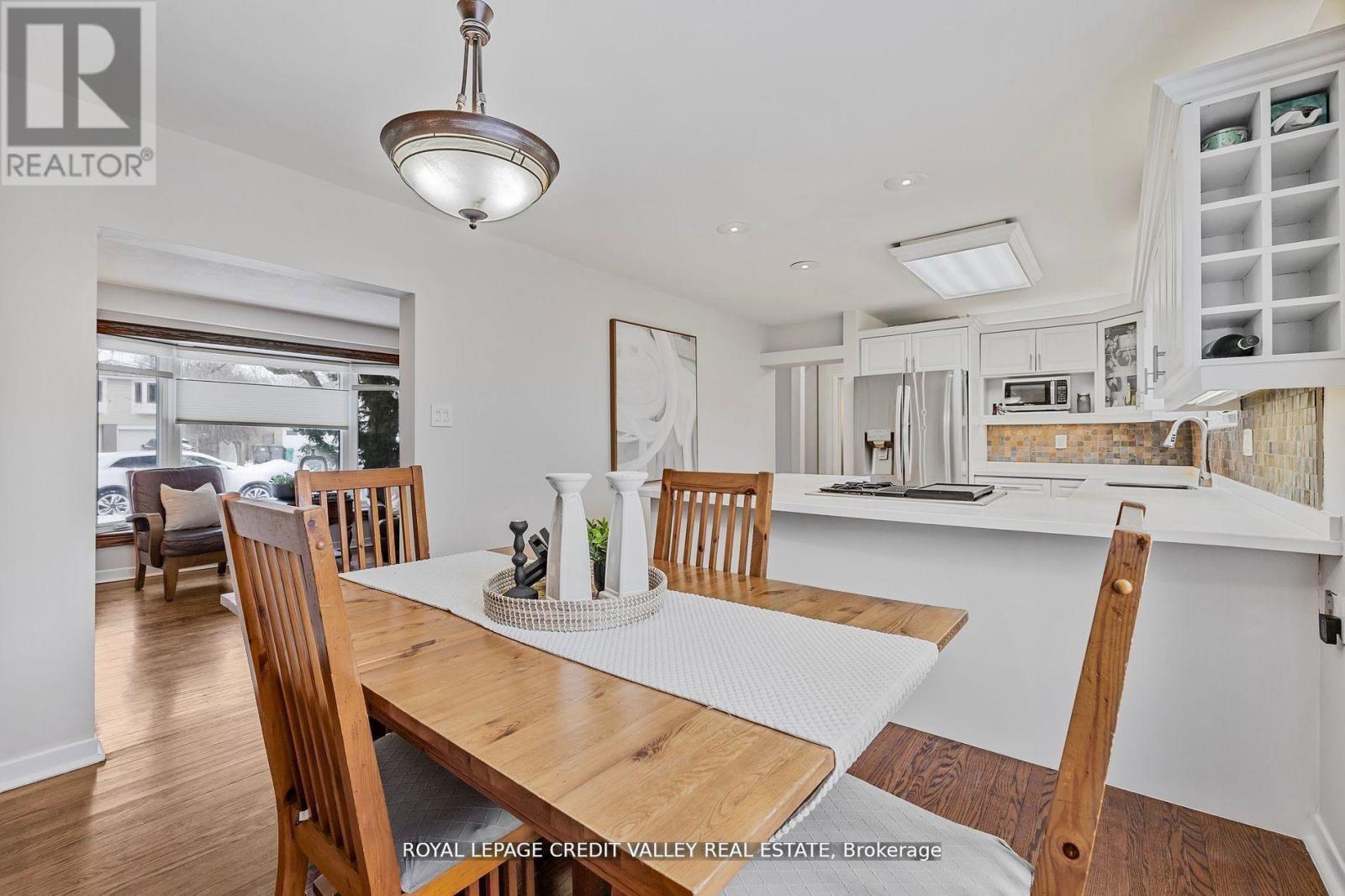 36 Lockton Crescent, Brampton, Ontario  L6W 1C3 - Photo 19 - W12977196