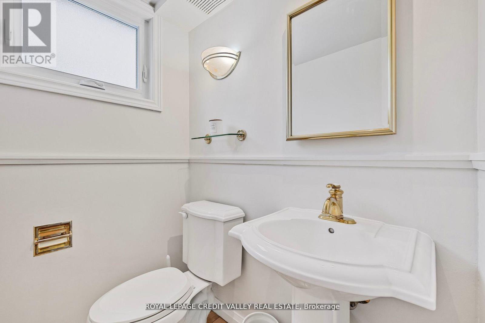 36 Lockton Crescent, Brampton, Ontario  L6W 1C3 - Photo 24 - W12977196