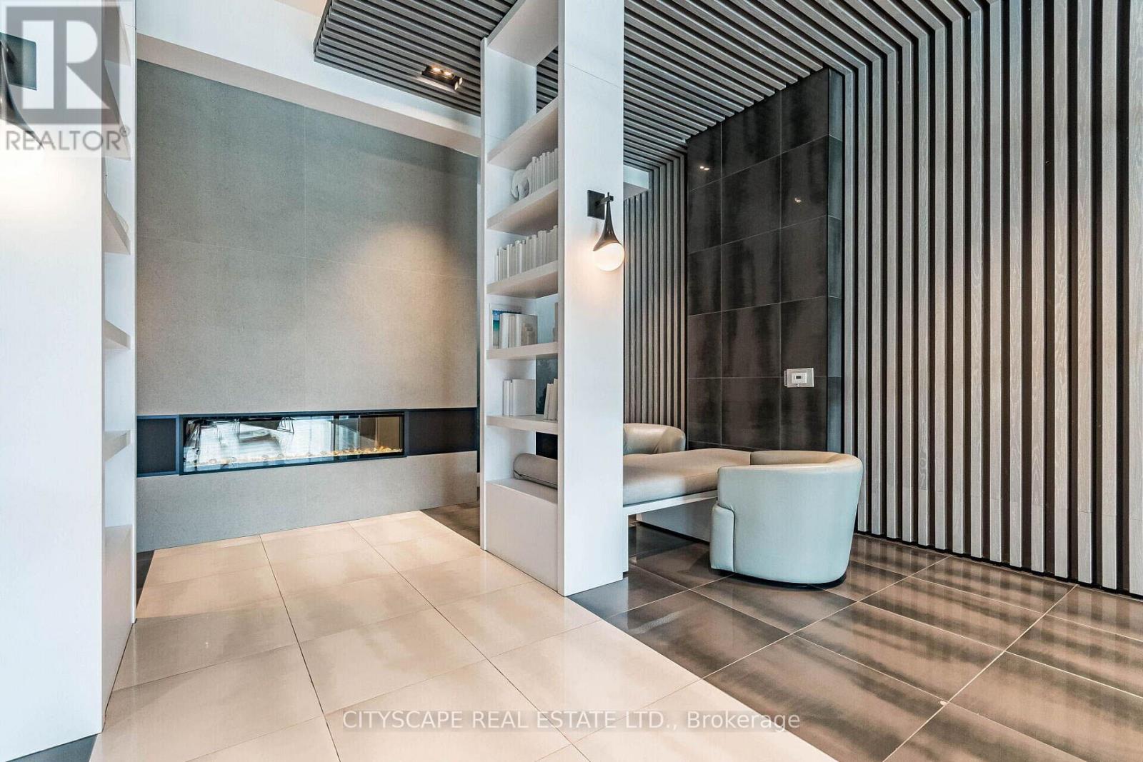 1008 - 2481 Taunton Road, Oakville, Ontario  L6H 3R7 - Photo 4 - W12977210