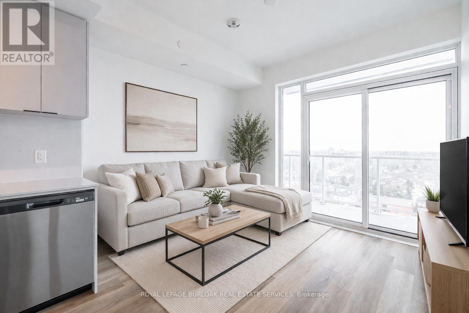 1204 - 2088 James Street, Burlington, Ontario  L7R 0H2 - Photo 11 - W12977226