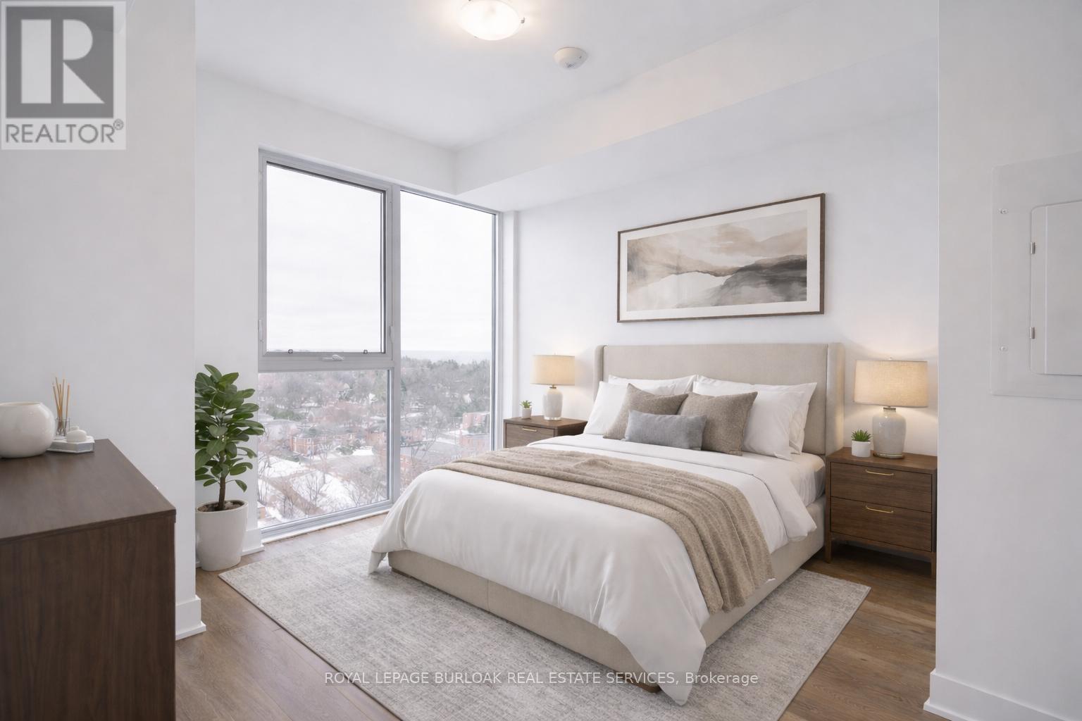 1204 - 2088 James Street, Burlington, Ontario  L7R 0H2 - Photo 12 - W12977226