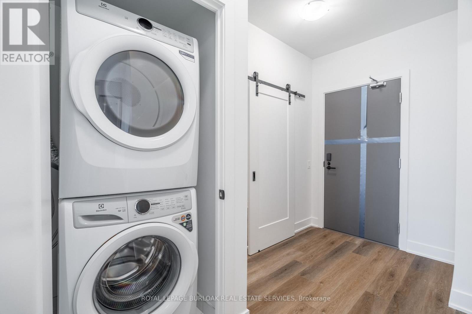 1204 - 2088 James Street, Burlington, Ontario  L7R 0H2 - Photo 15 - W12977226