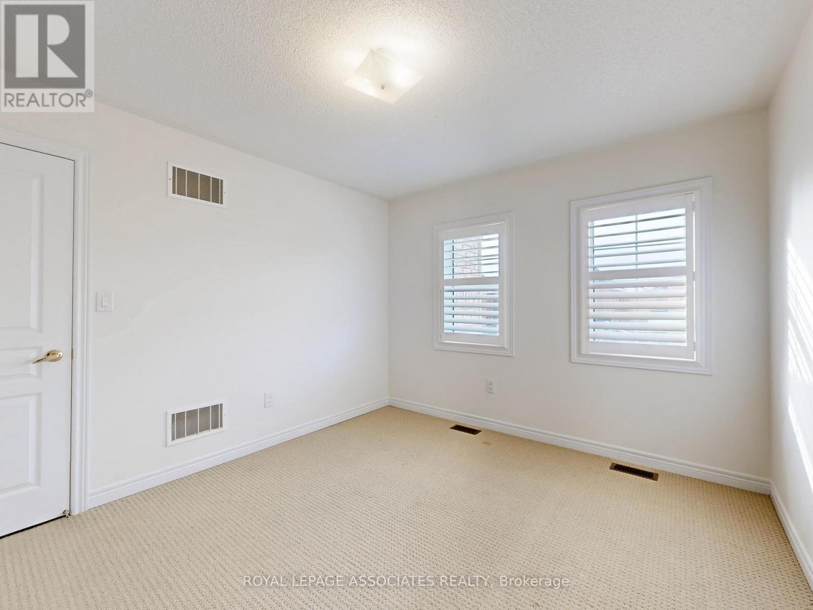 10 Lloyd Crescent, Brampton, Ontario  L7A 4J5 - Photo 38 - W12977234