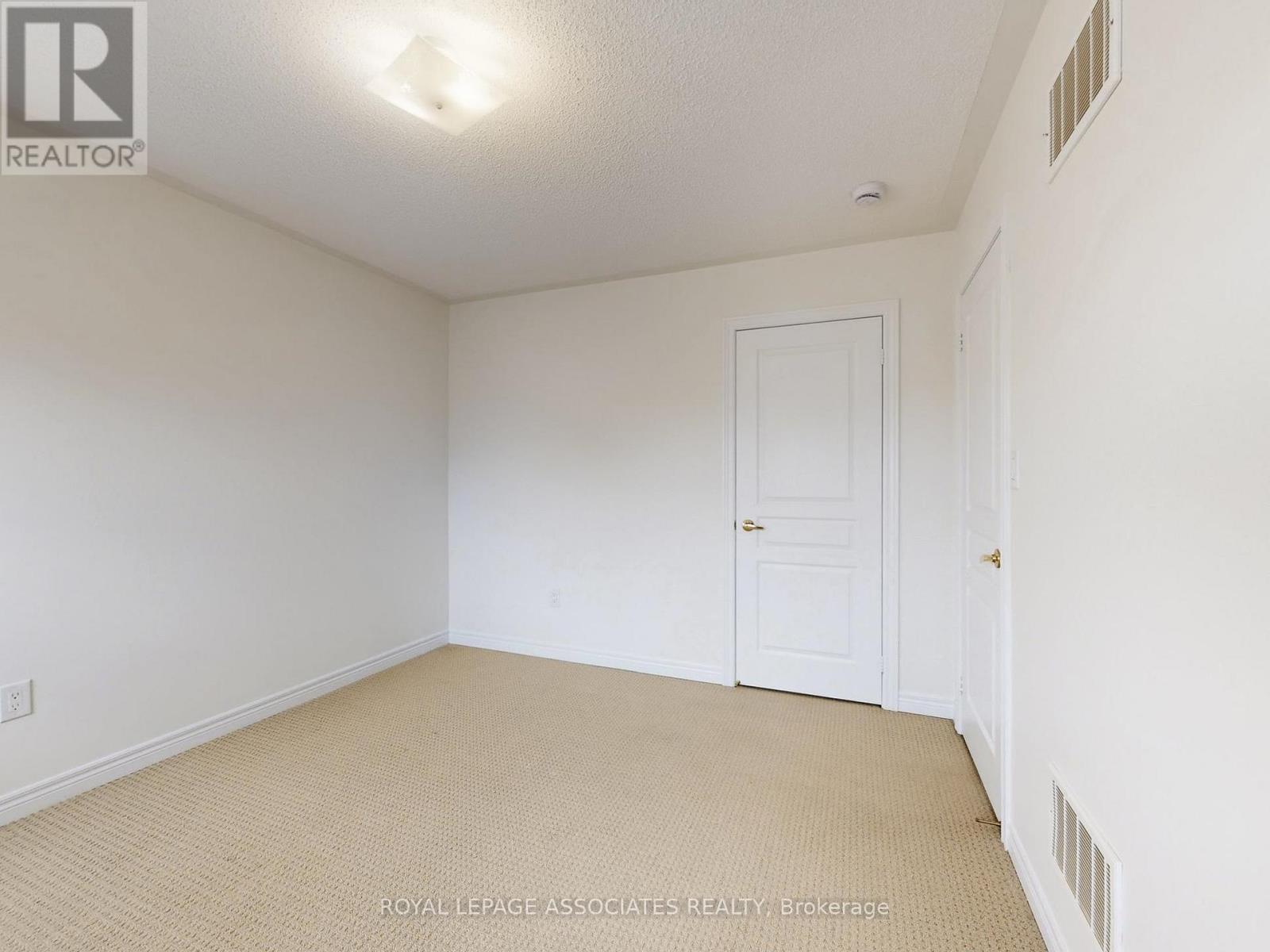 10 Lloyd Crescent, Brampton, Ontario  L7A 4J5 - Photo 39 - W12977234