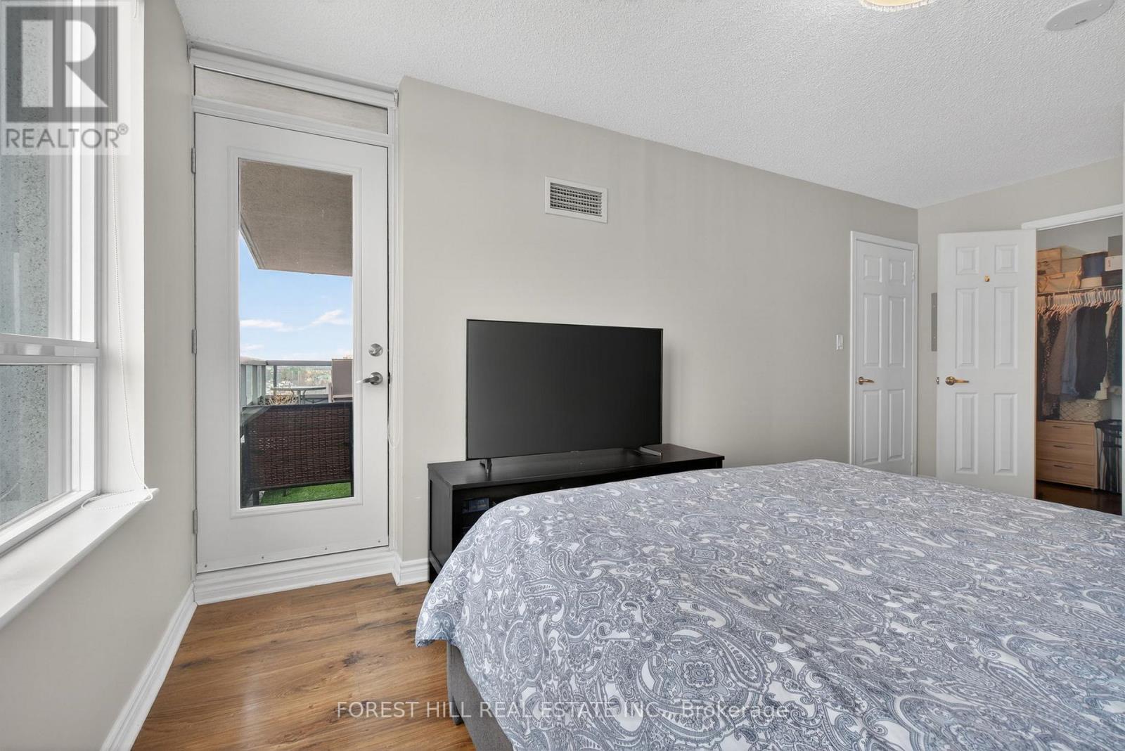 505 - 335 Rathburn Road W, Mississauga, Ontario  L5B 0C8 - Photo 19 - W12977240