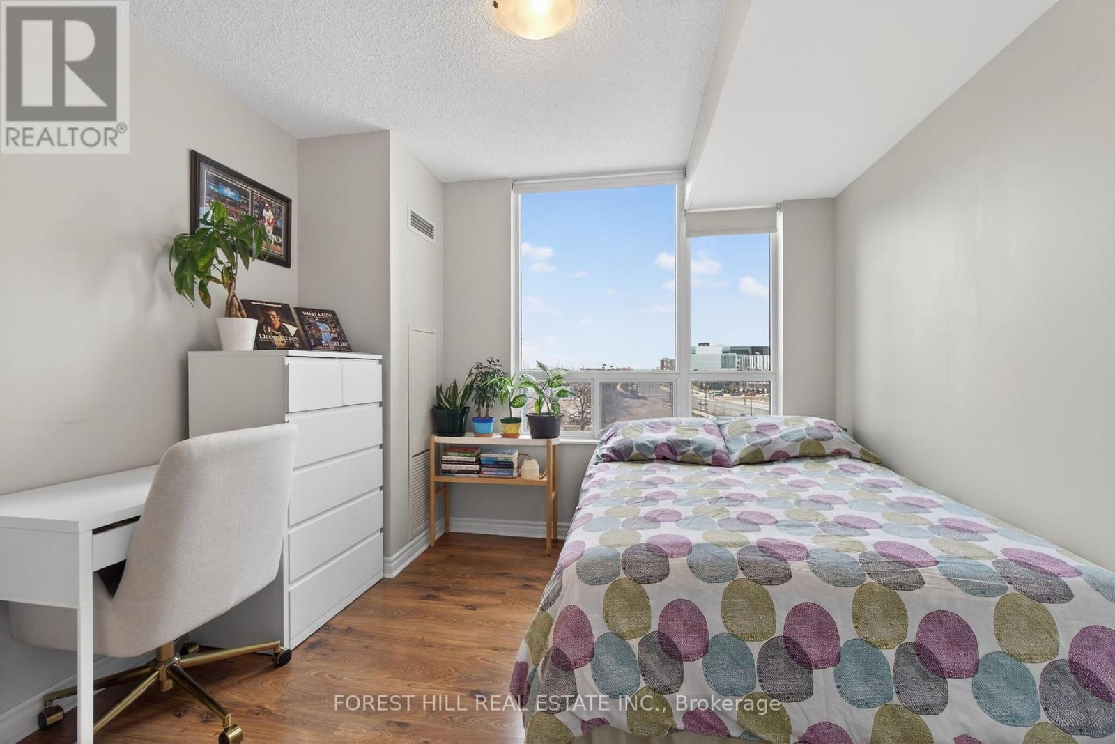 505 - 335 Rathburn Road W, Mississauga, Ontario  L5B 0C8 - Photo 28 - W12977240