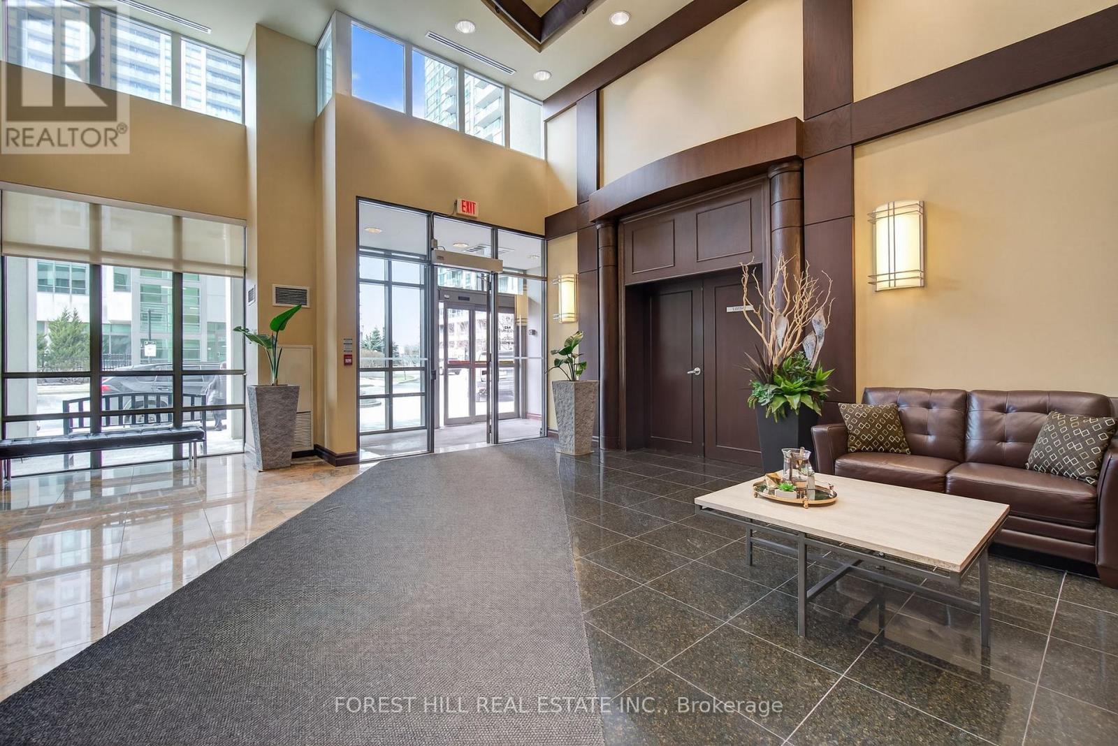 505 - 335 Rathburn Road W, Mississauga, Ontario  L5B 0C8 - Photo 3 - W12977240