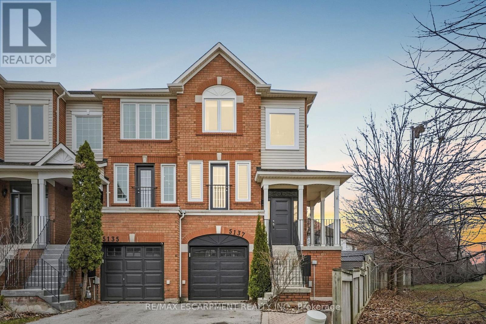 5137 DRYDEN AVENUE, Burlington, Ontario