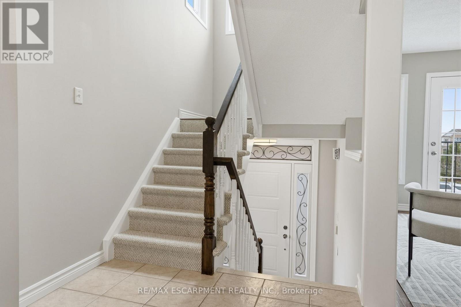 5137 Dryden Avenue, Burlington, Ontario  L7L 6L3 - Photo 17 - W12977246