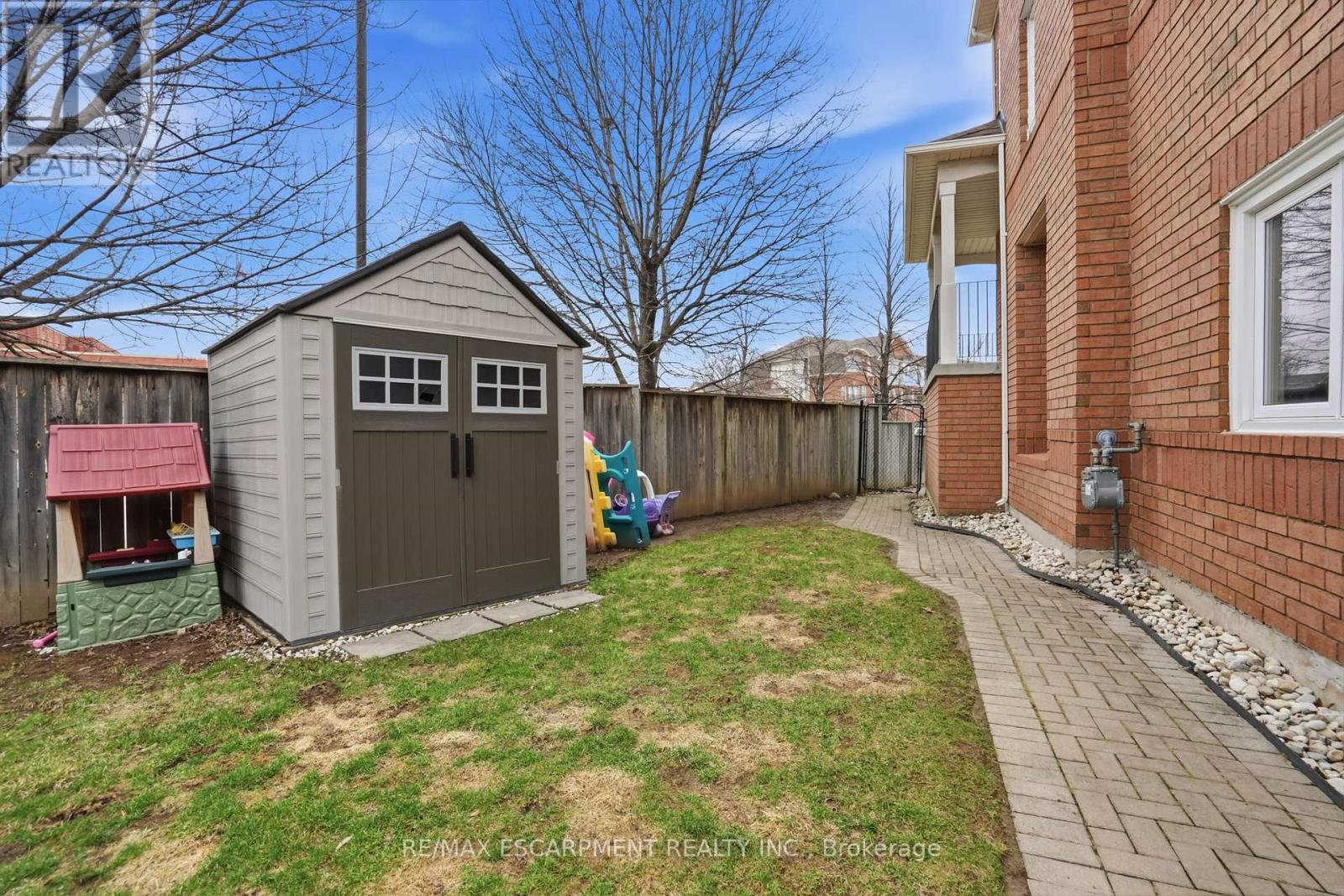 5137 Dryden Avenue, Burlington, Ontario  L7L 6L3 - Photo 37 - W12977246