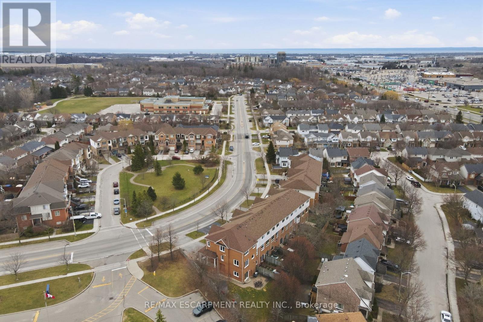 5137 Dryden Avenue, Burlington, Ontario  L7L 6L3 - Photo 46 - W12977246