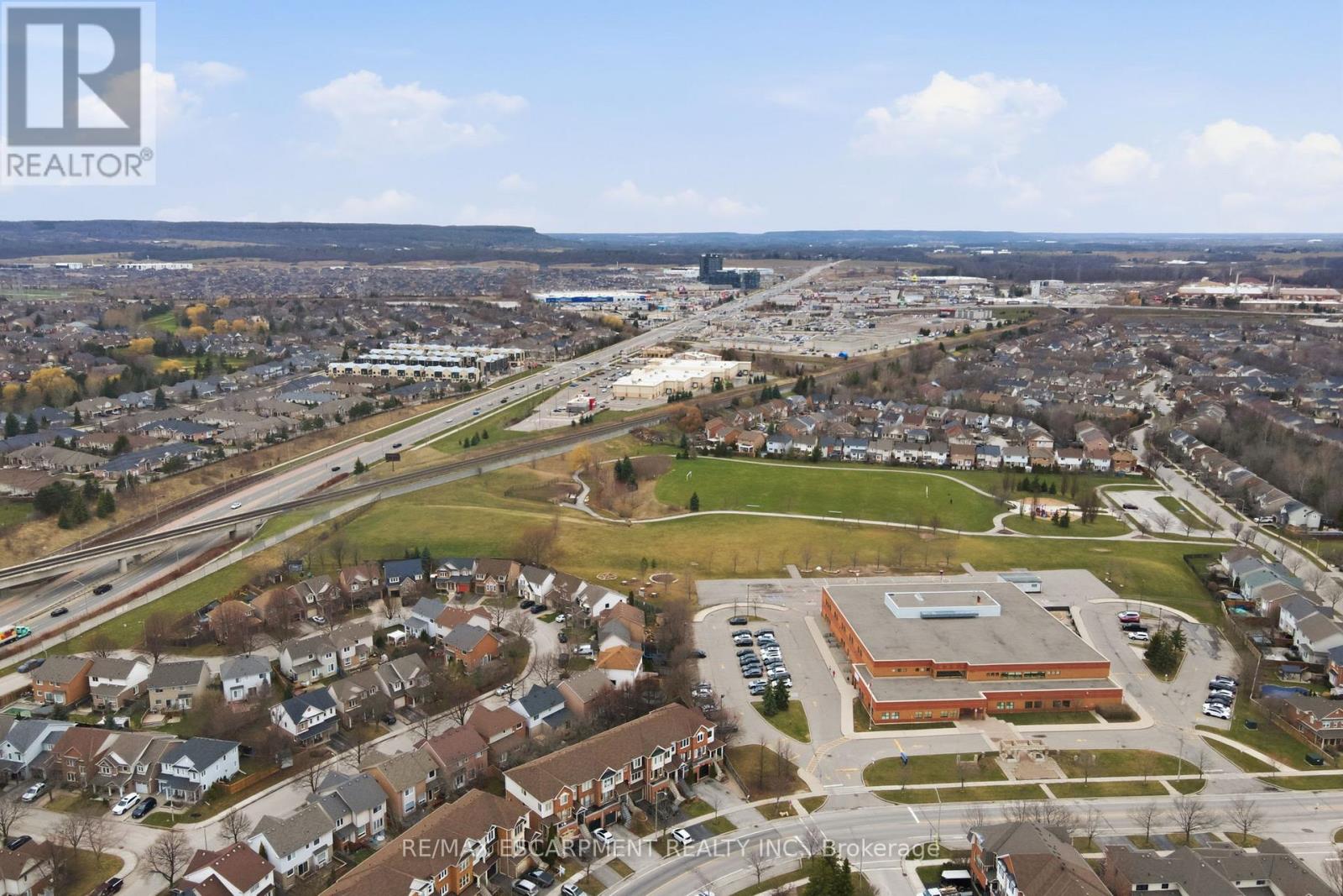 5137 Dryden Avenue, Burlington, Ontario  L7L 6L3 - Photo 49 - W12977246