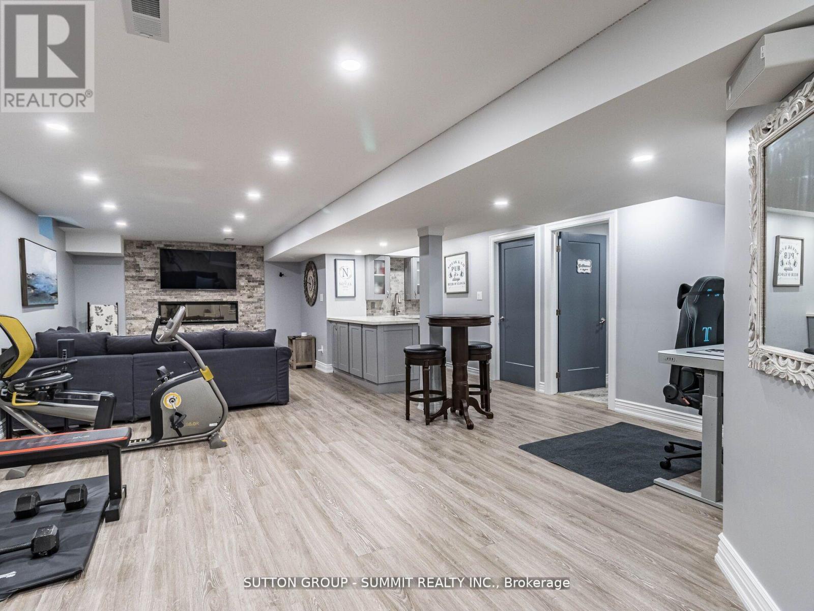 15089 Danby Road, Halton Hills, Ontario  L7G 0B1 - Photo 30 - W12977258