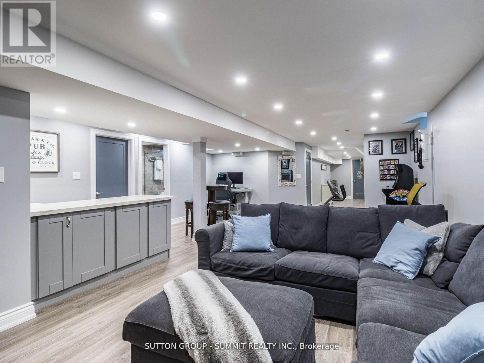 15089 Danby Road, Halton Hills, Ontario  L7G 0B1 - Photo 33 - W12977258