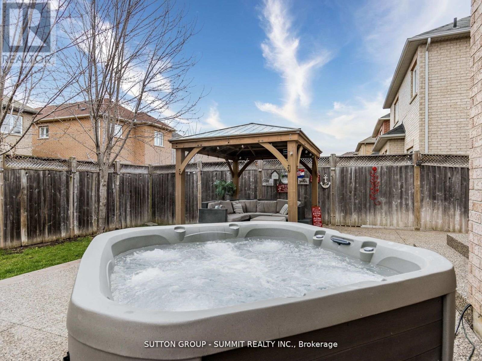 15089 Danby Road, Halton Hills, Ontario  L7G 0B1 - Photo 37 - W12977258