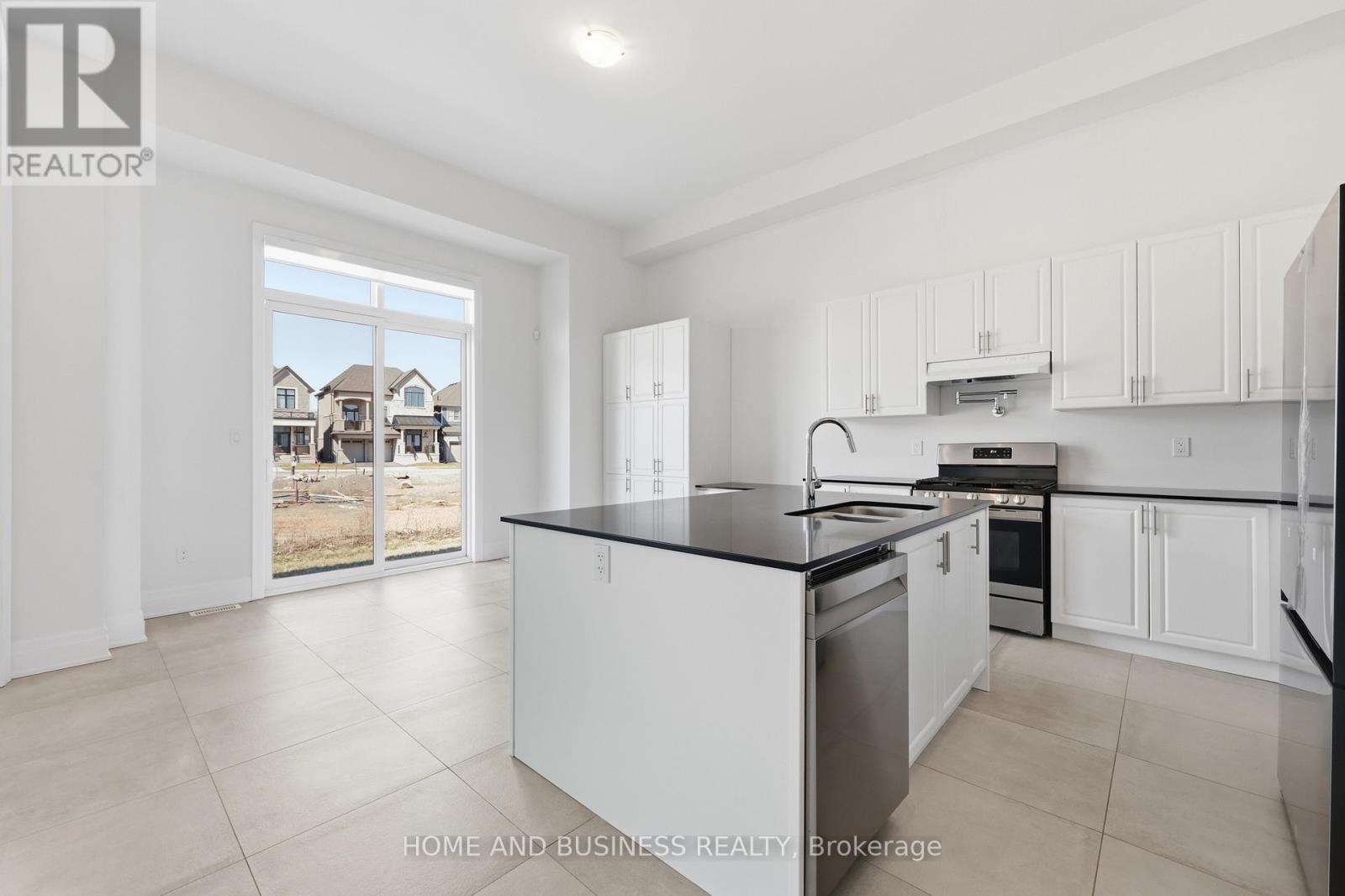 3241 Dove Drive, Oakville, Ontario  L6H 7G1 - Photo 10 - W12977262