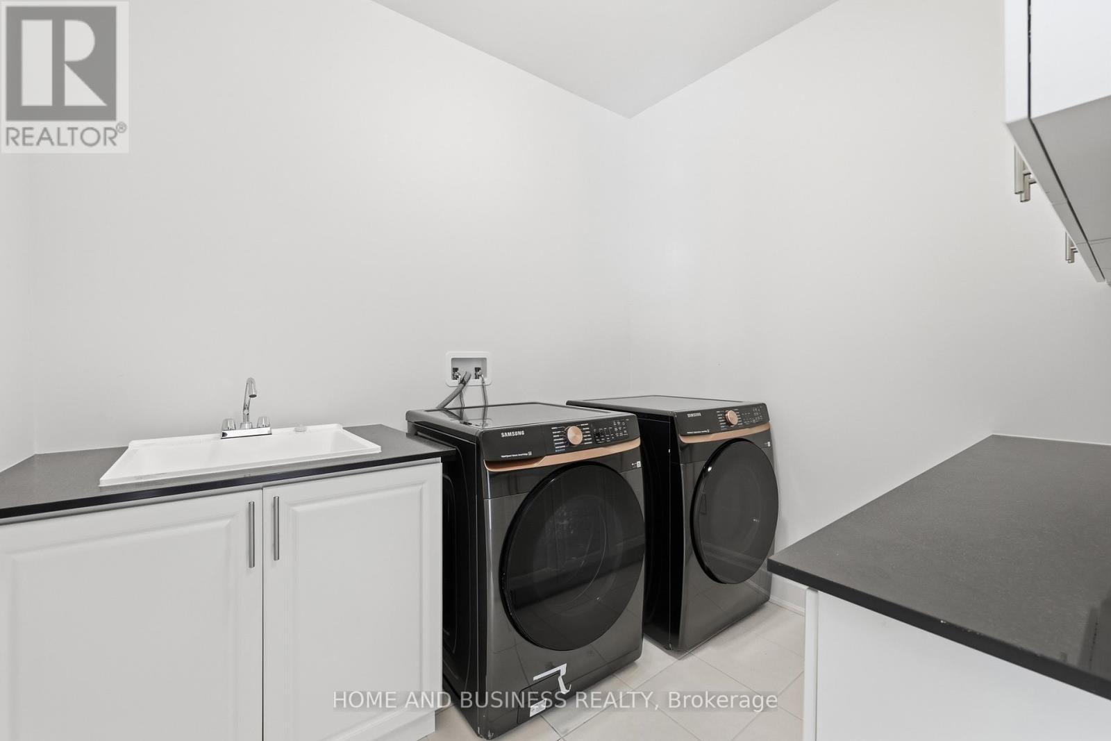 3241 Dove Drive, Oakville, Ontario  L6H 7G1 - Photo 40 - W12977262