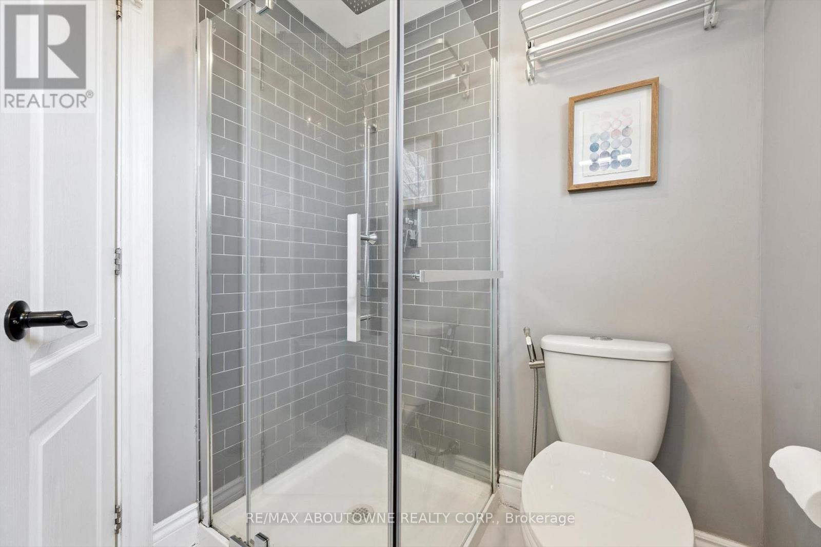 395 Maidstone Crescent, Oakville, Ontario  L6M 1C1 - Photo 20 - W12977272