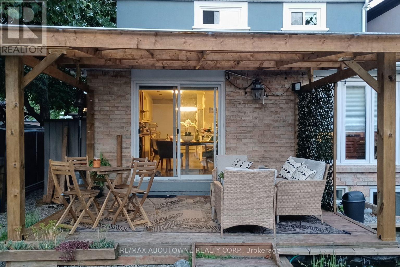 395 Maidstone Crescent, Oakville, Ontario  L6M 1C1 - Photo 34 - W12977272