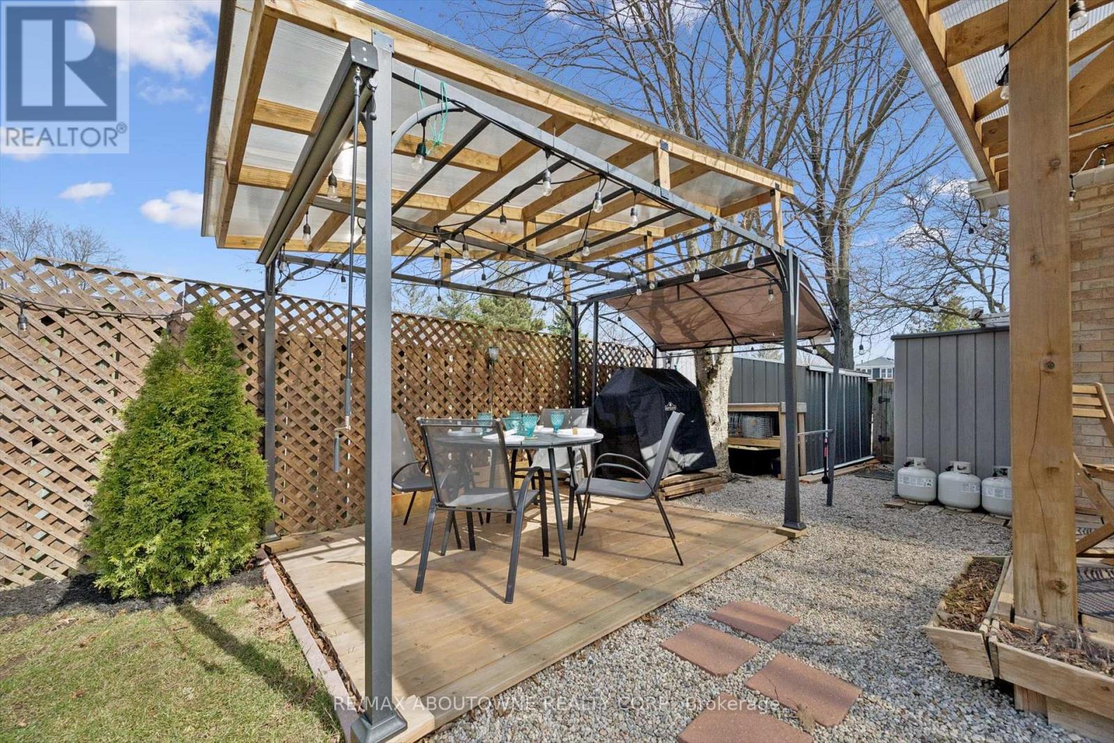 395 Maidstone Crescent, Oakville, Ontario  L6M 1C1 - Photo 37 - W12977272