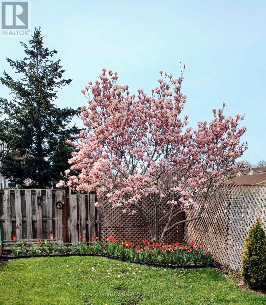 395 Maidstone Crescent, Oakville, Ontario  L6M 1C1 - Photo 45 - W12977272