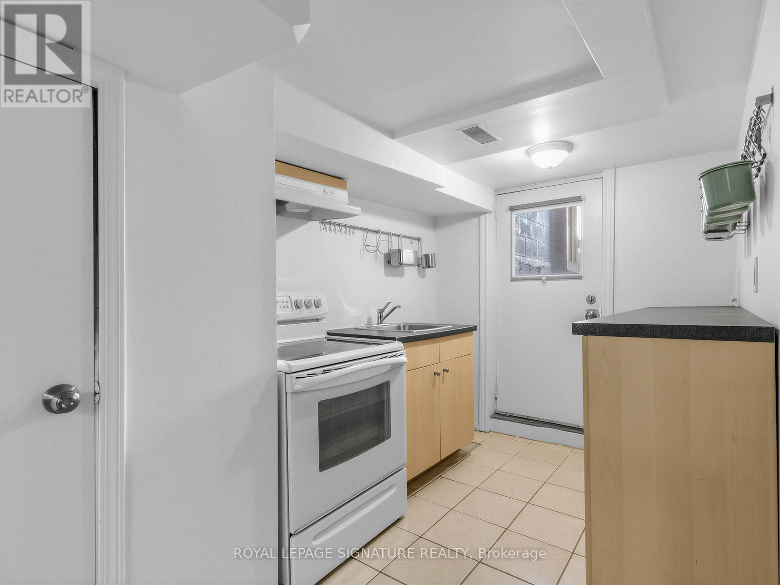 Basement - 465 Margueretta Street, Toronto, Ontario  M6H 3S6 - Photo 14 - W12977296