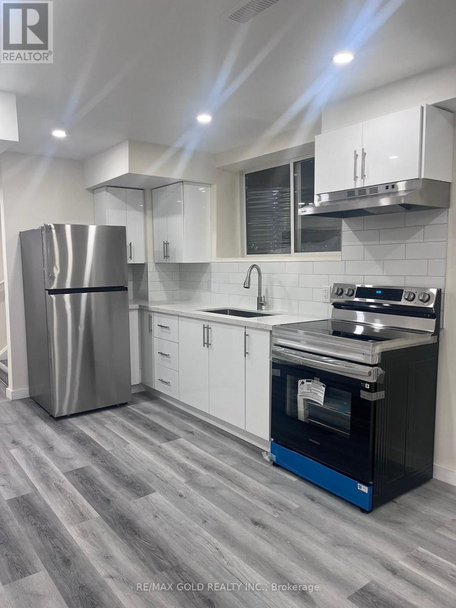 459 Bergamot Avenue, Milton, Ontario  L9E 1T9 - Photo 6 - W12977304