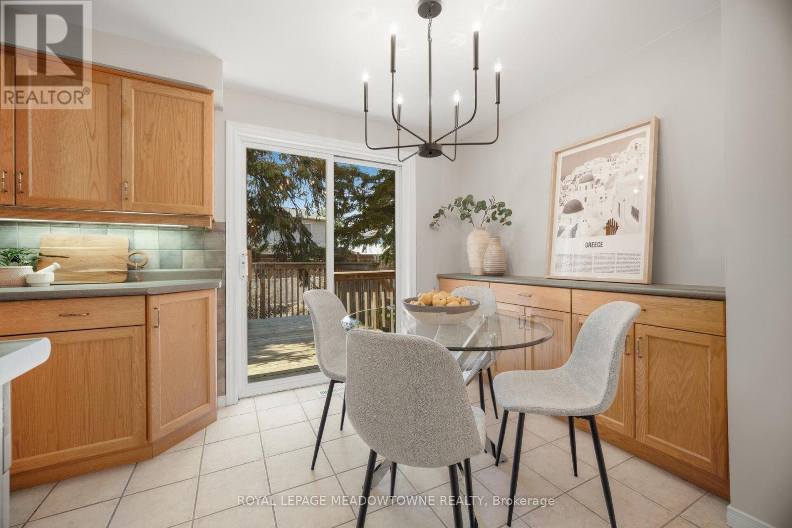 523 Trafalgar Court, Milton, Ontario  L9T 3A8 - Photo 18 - W12977308