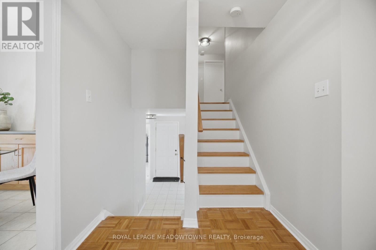 523 Trafalgar Court, Milton, Ontario  L9T 3A8 - Photo 20 - W12977308