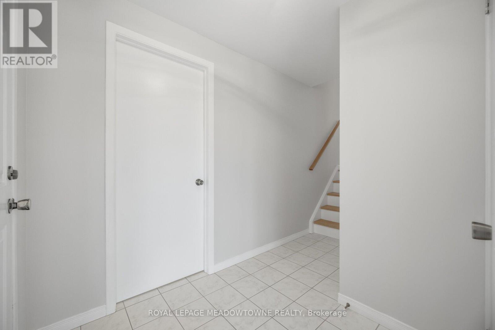 523 Trafalgar Court, Milton, Ontario  L9T 3A8 - Photo 21 - W12977308