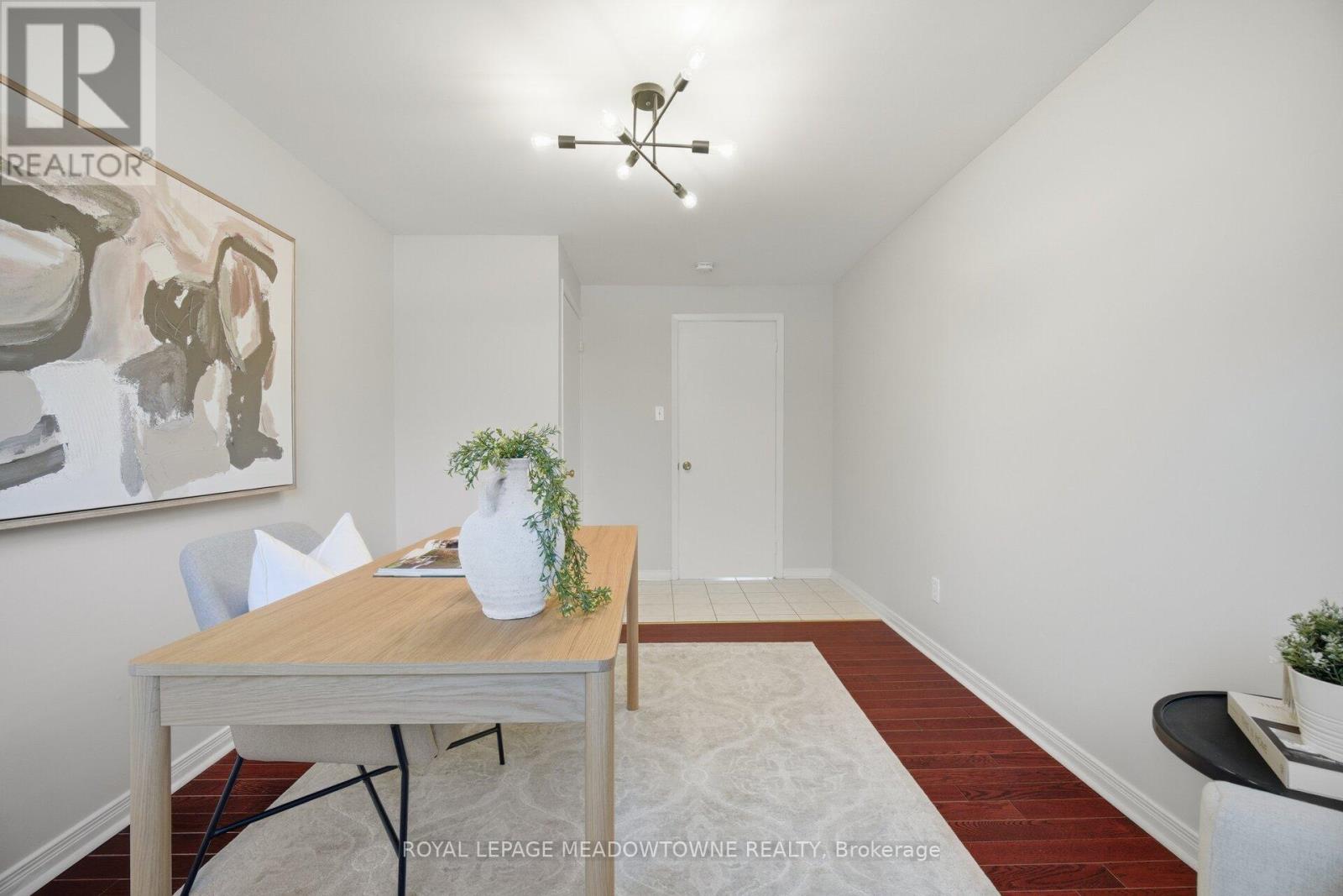 523 Trafalgar Court, Milton, Ontario  L9T 3A8 - Photo 24 - W12977308