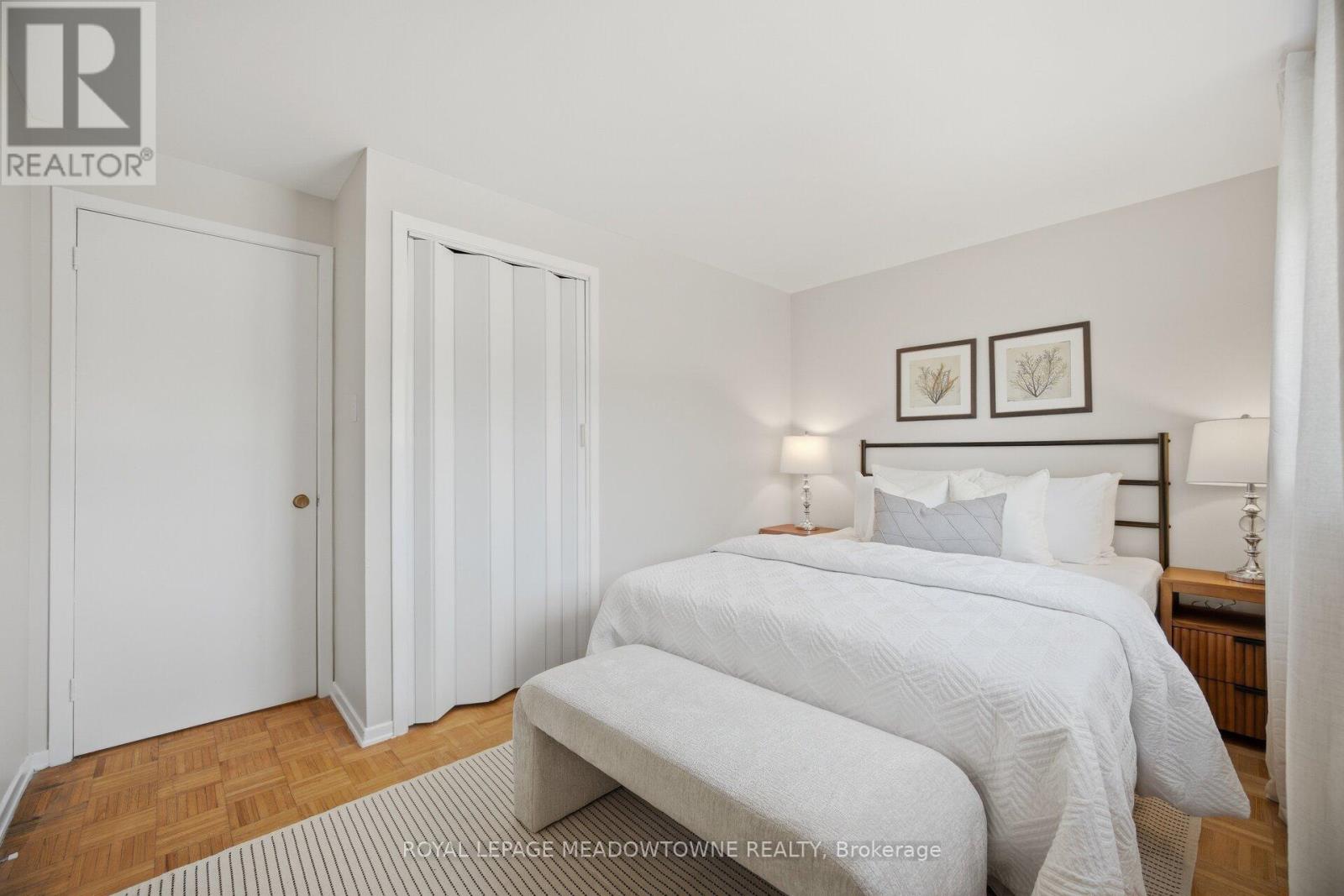 523 Trafalgar Court, Milton, Ontario  L9T 3A8 - Photo 34 - W12977308