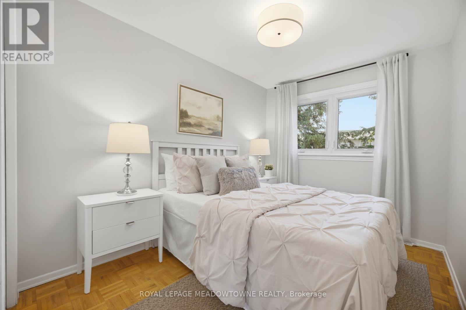 523 Trafalgar Court, Milton, Ontario  L9T 3A8 - Photo 35 - W12977308