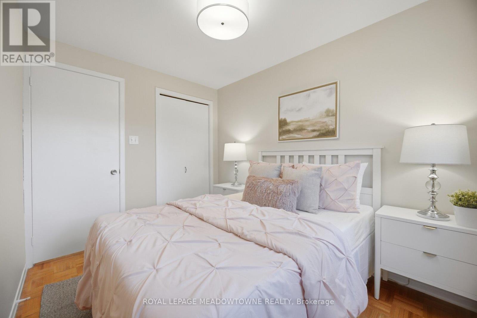 523 Trafalgar Court, Milton, Ontario  L9T 3A8 - Photo 36 - W12977308