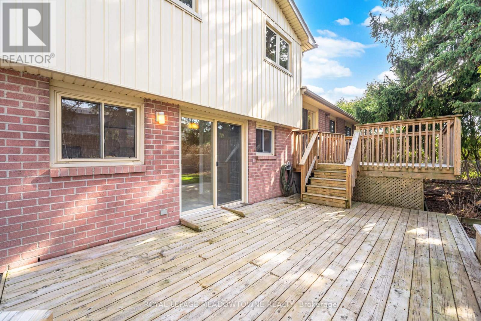 523 Trafalgar Court, Milton, Ontario  L9T 3A8 - Photo 46 - W12977308