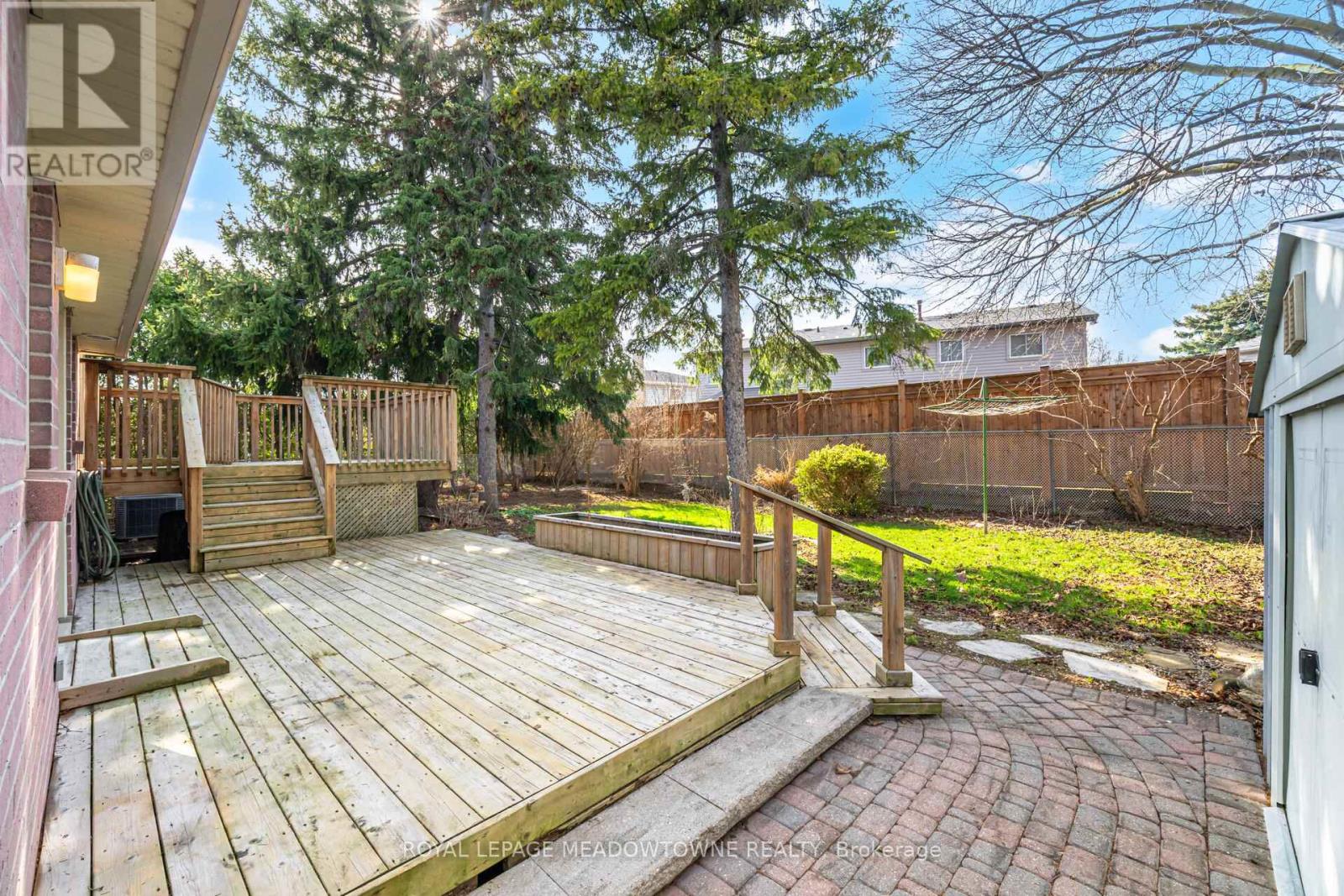 523 Trafalgar Court, Milton, Ontario  L9T 3A8 - Photo 49 - W12977308