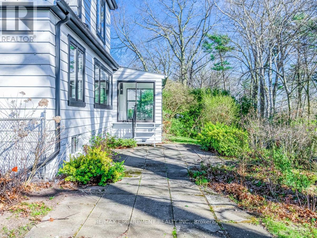 804 Shadeland Avenue, Burlington, Ontario  L7T 2M1 - Photo 32 - W12977344